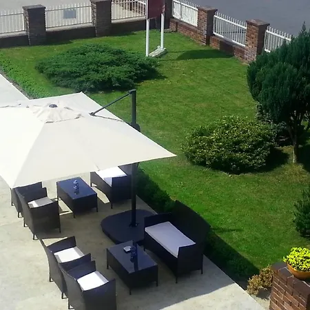 Couette-café Astoria 3*