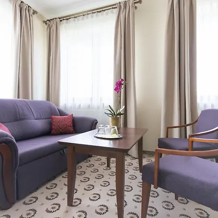 فندق مبيت وإفطار Astoria سفارجاونج