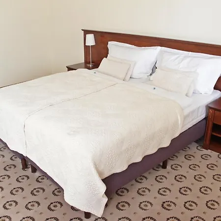 Bed & Breakfast Astoria Swarzedz