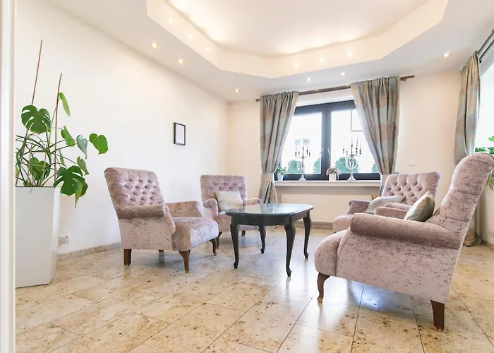 Astoria スバジェンツ