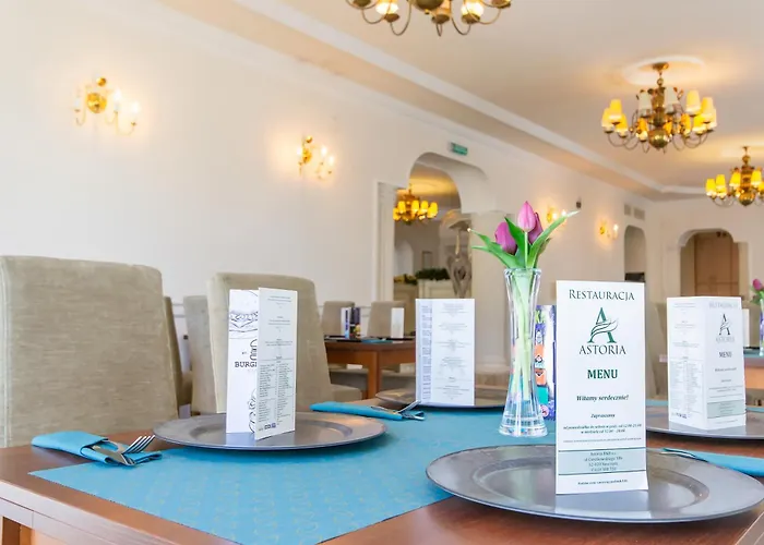 Astoria Oda ve Kahvaltı 3*